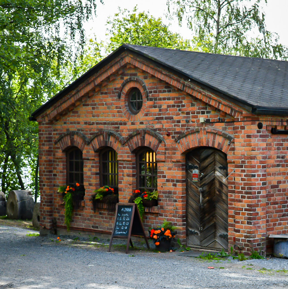 Vanha Mylly on moderni ravintola historiallisessa miljöössä